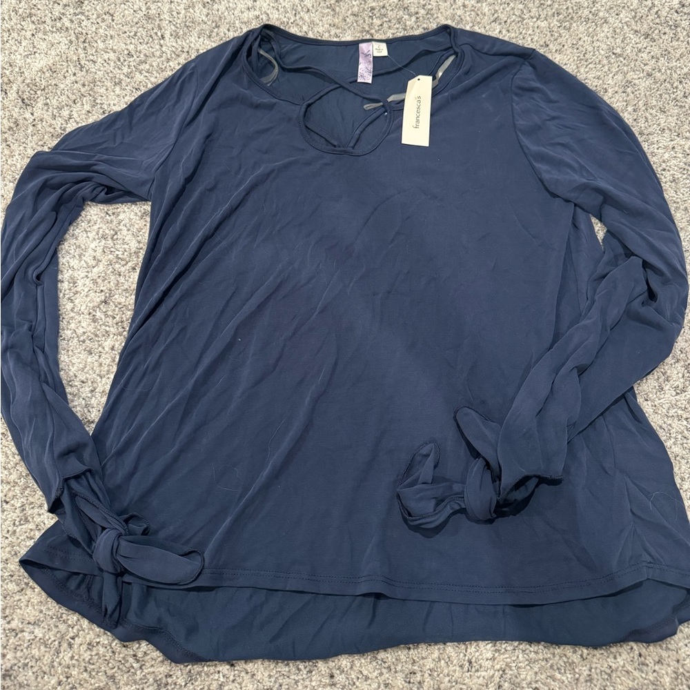 Navy blue long sleeve tee